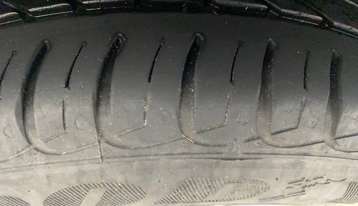 2019 Tata TIGOR XZA PLUS PETROL, Petrol, Automatic, 28,106 km, Right Rear Tyre Tread