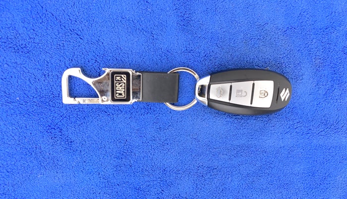 2015 Maruti Ciaz ZXI+, Petrol, Manual, 96,372 km, Key Close Up