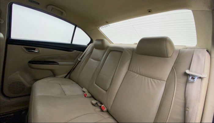 2015 Maruti Ciaz ZXI+, Petrol, Manual, 96,372 km, Right Side Rear Door Cabin