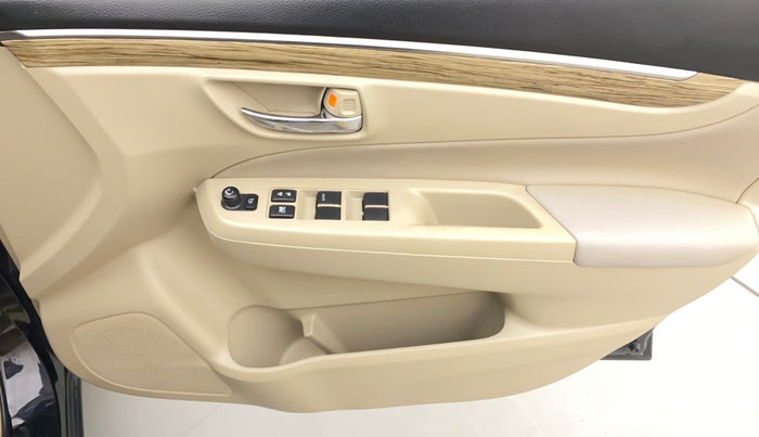 2018 Maruti Ciaz ALPHA  AT 1.4  PETROL, Petrol, Automatic, 46,103 km, Driver Side Door Panels Control