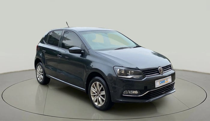 2016 Volkswagen Polo HIGHLINE1.2L, Petrol, Manual, 82,486 km, Right Front Diagonal