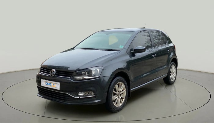 2016 Volkswagen Polo HIGHLINE1.2L, Petrol, Manual, 82,486 km, Left Front Diagonal