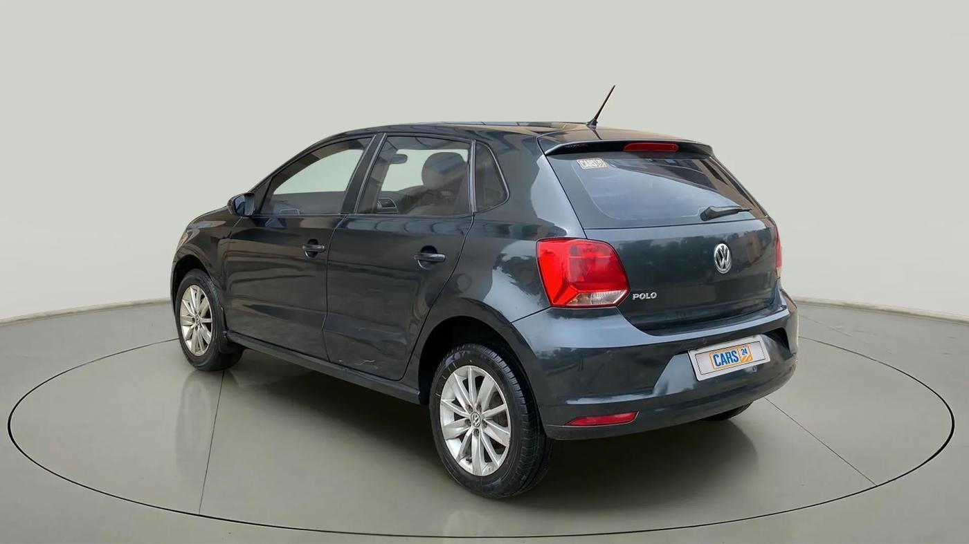 2016 Volkswagen Polo HIGHLINE1.2L, Petrol, Manual, 82,486 km, Left Back Diagonal