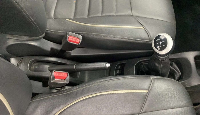 2014 Maruti Wagon R 1.0 VXI, Petrol, Manual, 64,194 km, Gear Lever