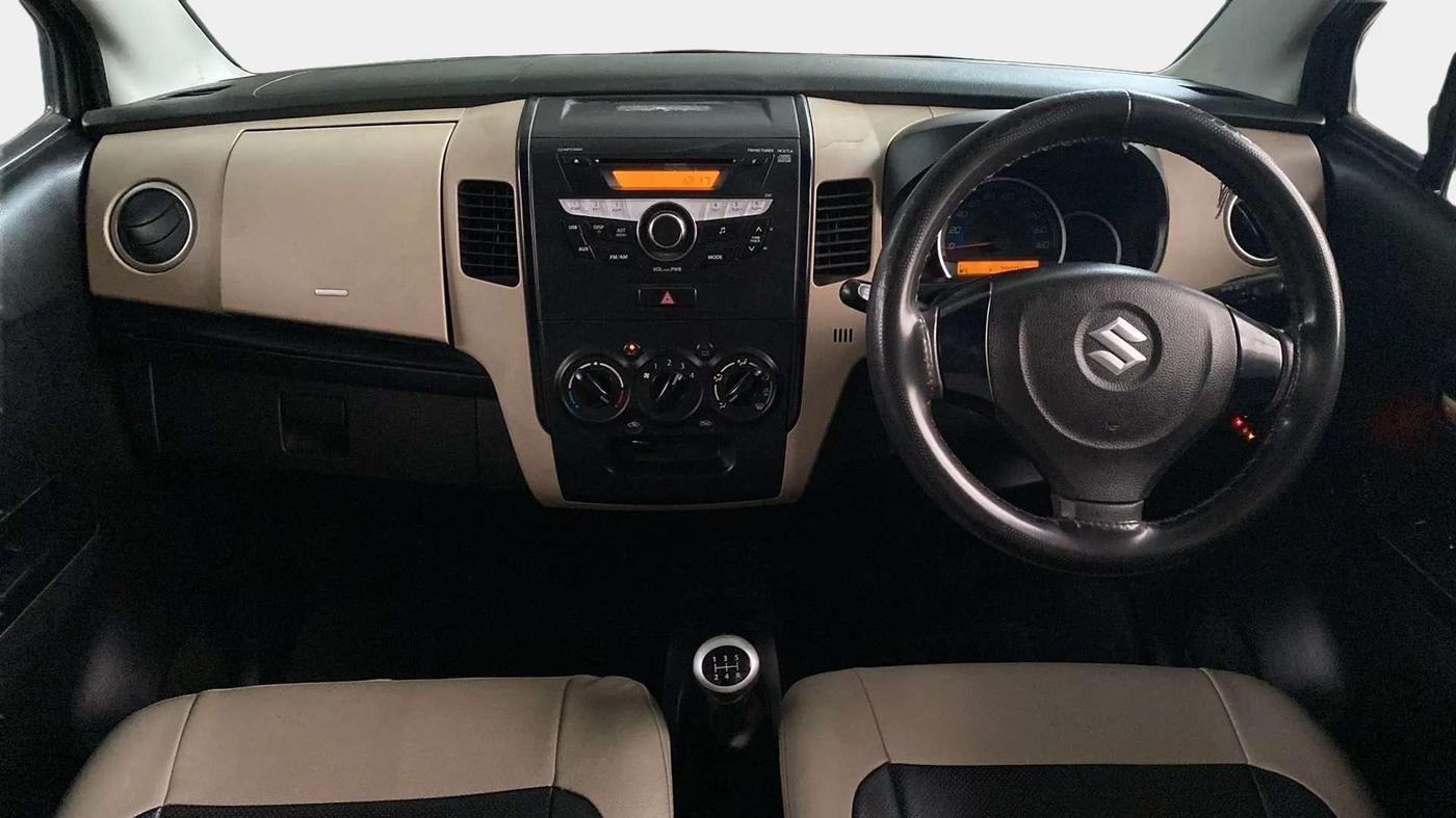 2017 Maruti Wagon R 1.0 VXI, CNG, Manual, 79,904 km, Dashboard
