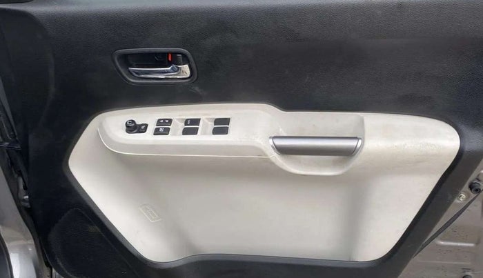 2022 Maruti IGNIS ZETA 1.2 AMT, Petrol, Automatic, 19,036 km, Driver Side Door Panels Control