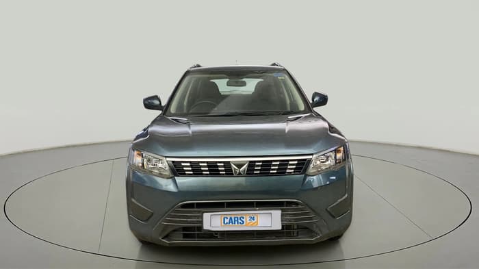 2022 Mahindra XUV300 W6 1.2 PETROL AMT, Petrol, Automatic, 7,701 km, Front