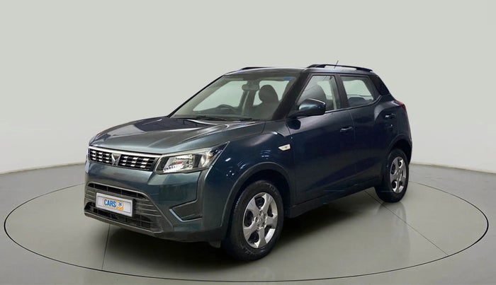 2022 Mahindra XUV300 W6 1.2 PETROL AMT, Petrol, Automatic, 7,701 km, Left Front Diagonal