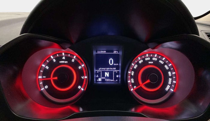 2022 Mahindra XUV300 W6 1.2 PETROL AMT, Petrol, Automatic, 7,701 km, Odometer Image