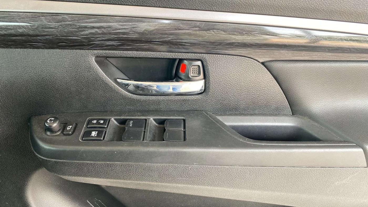 2023 Maruti XL6 ALPHA PLUS AT, Petrol, Automatic, 21,842 km, Driver Side Door Panels Control