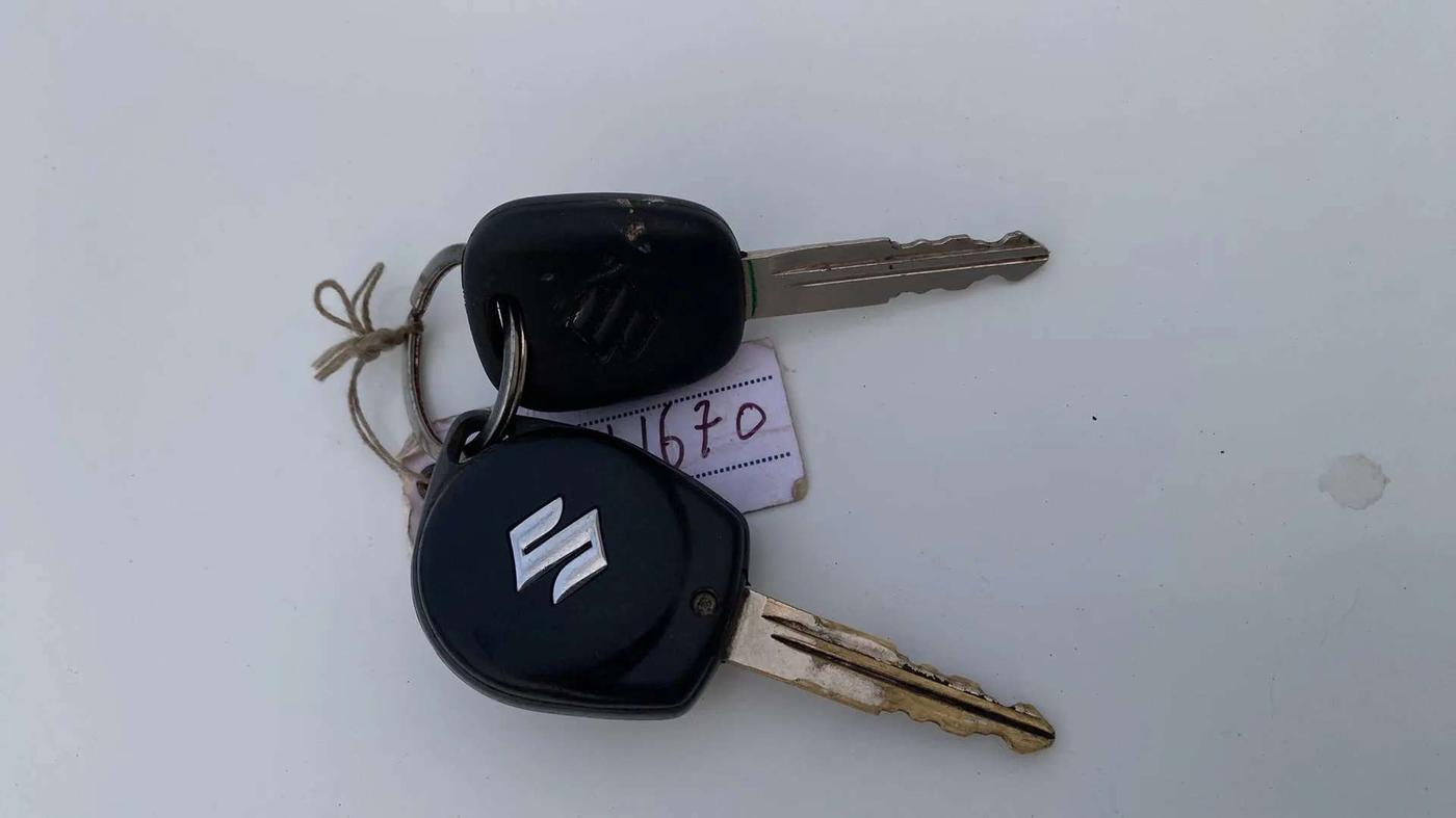 2019 Maruti Alto VXI, Petrol, Manual, 11,970 km, Key Close Up