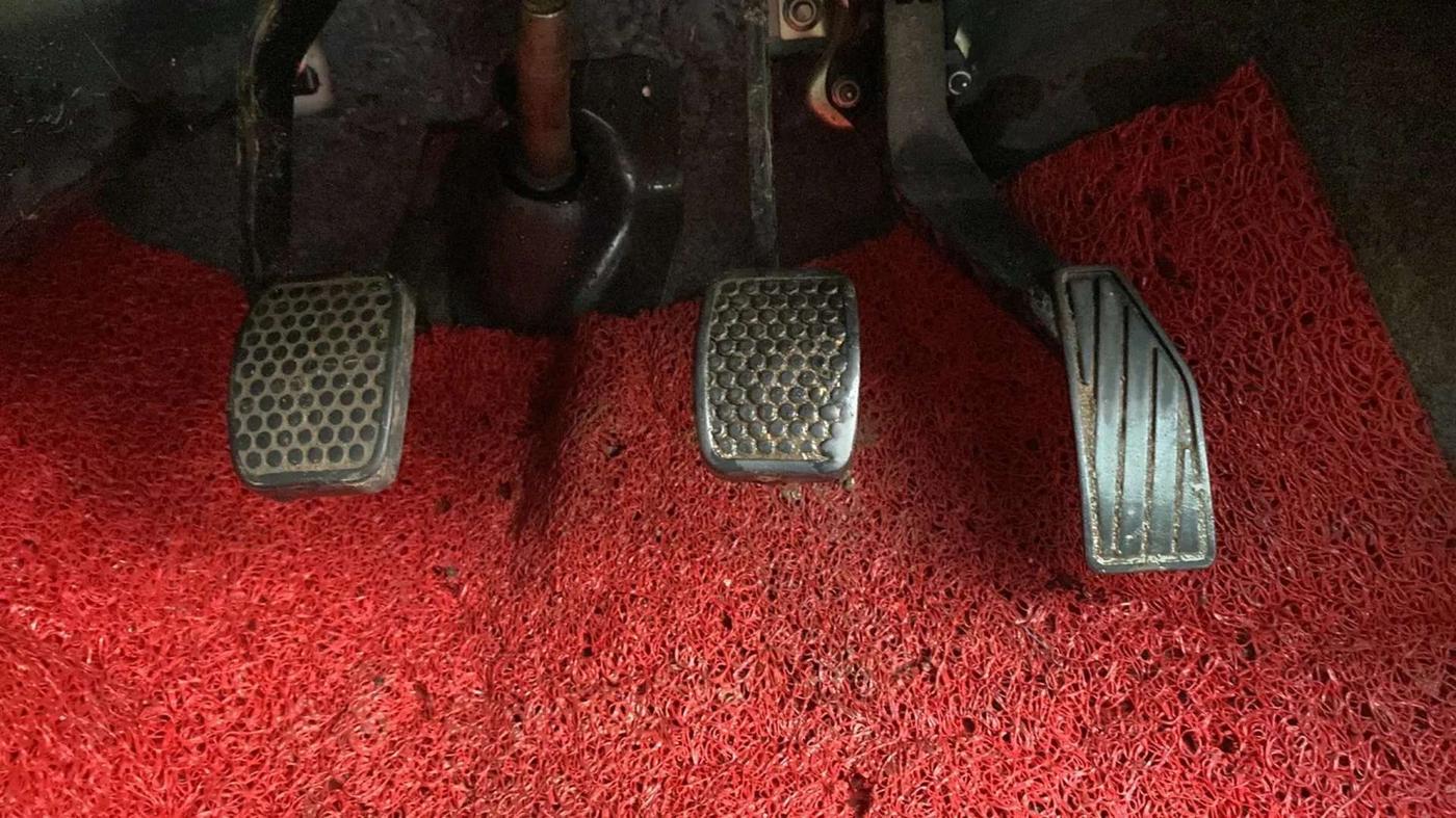 2019 Maruti Alto VXI, Petrol, Manual, 11,970 km, Pedals