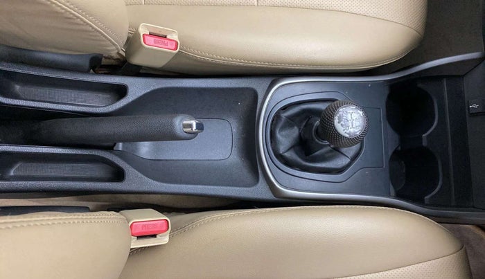 2018 Honda City 1.5L I-VTEC V MT, Petrol, Manual, 39,883 km, Gear Lever