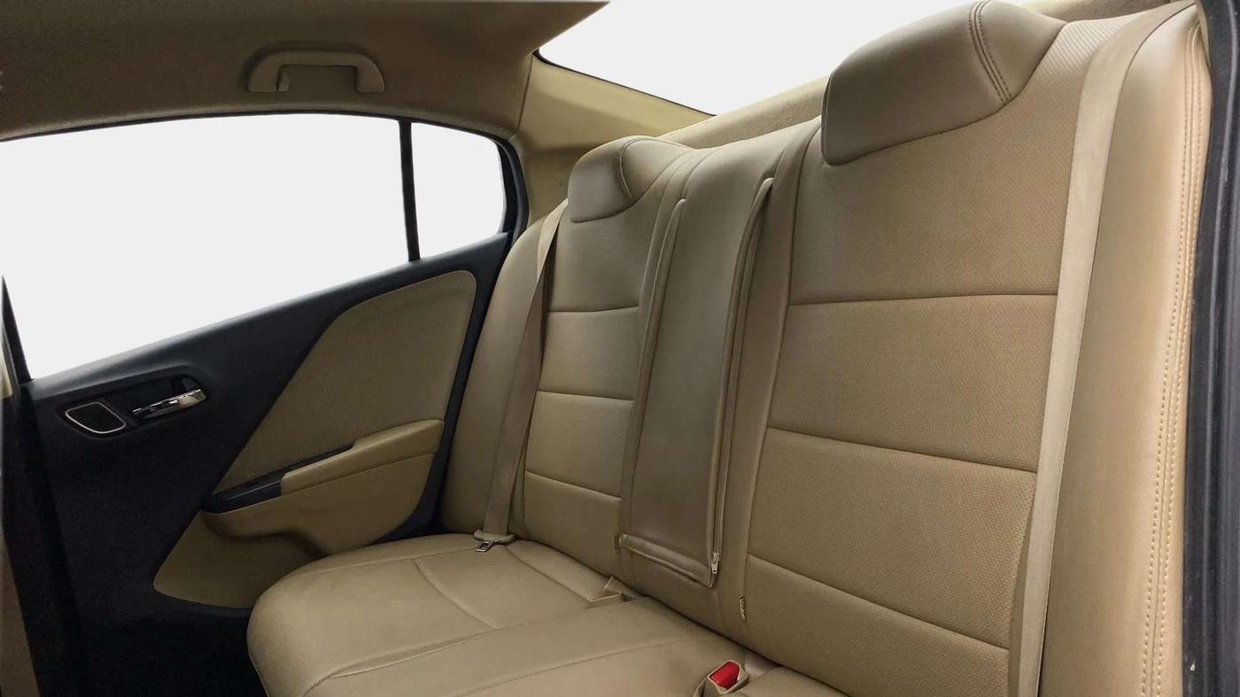 2018 Honda City 1.5L I-VTEC V MT, Petrol, Manual, 39,883 km, Right Side Rear Door Cabin