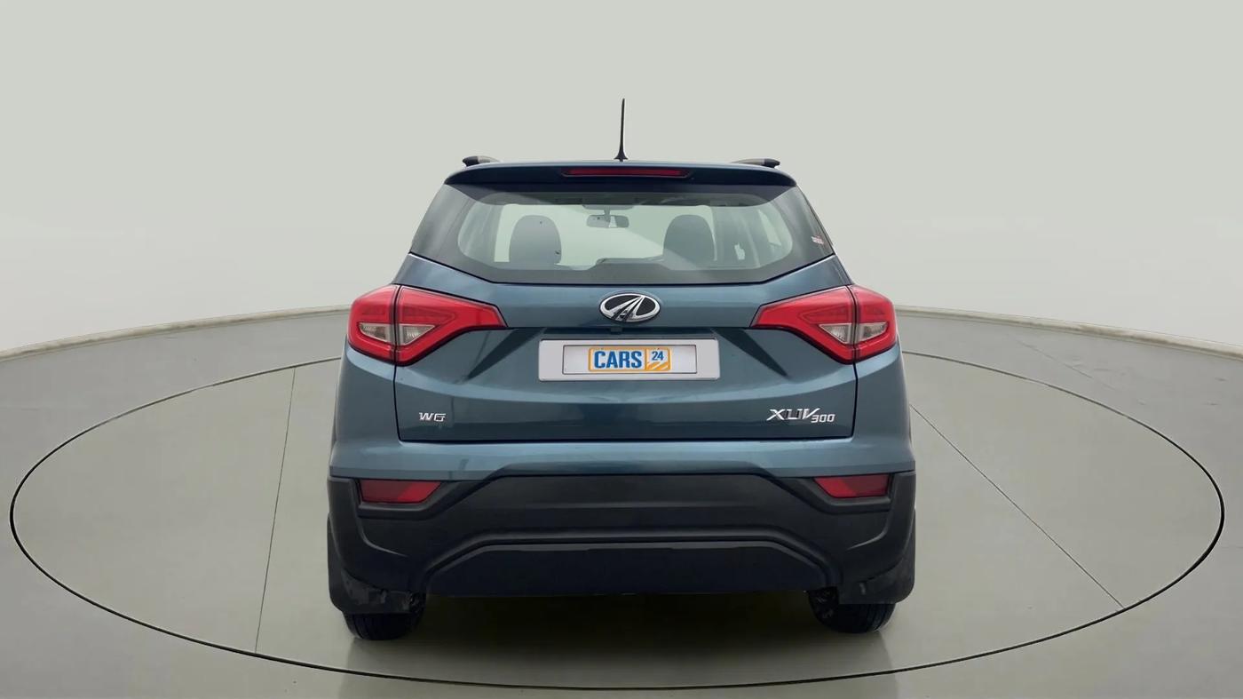 2019 Mahindra XUV300 W6 1.2 PETROL, Petrol, Manual, 23,173 km, Back/Rear