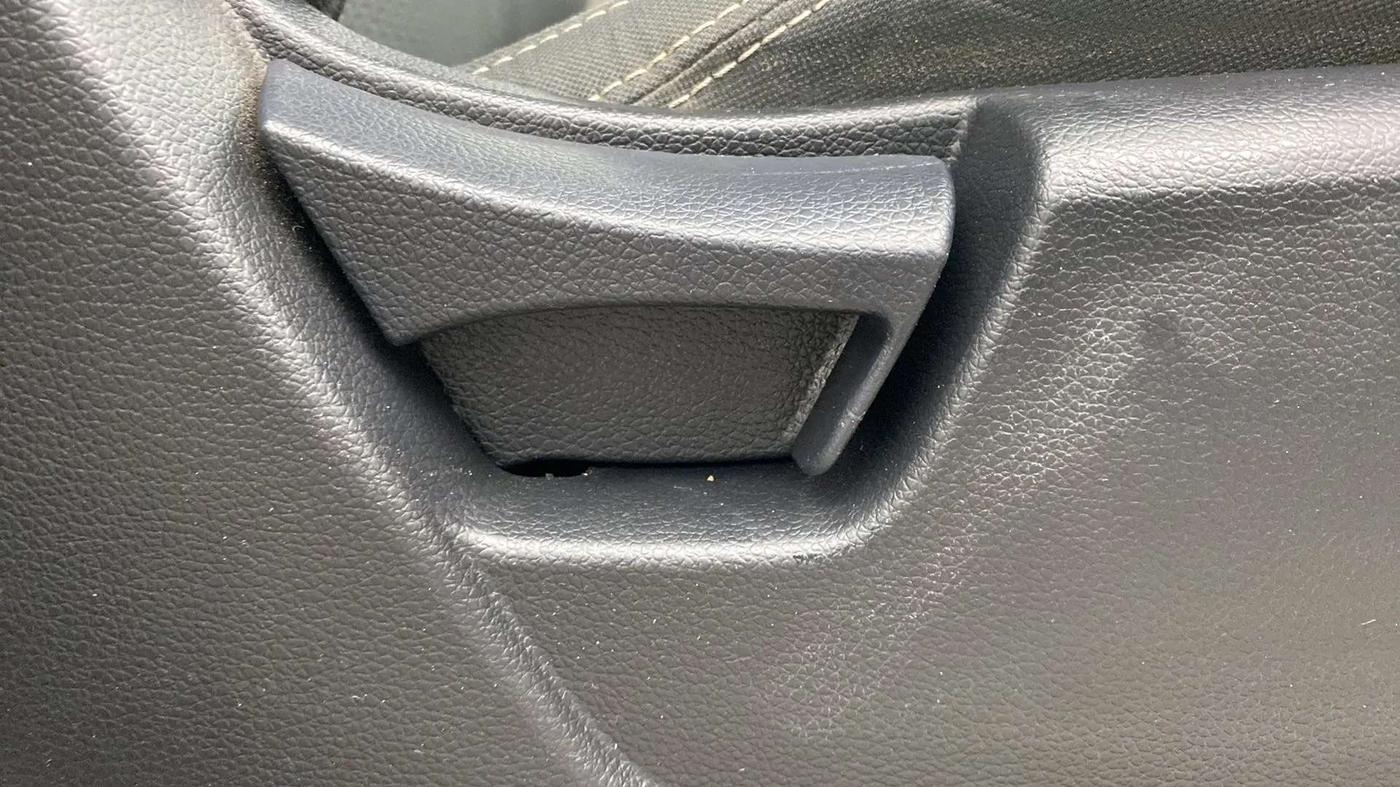 2019 Mahindra XUV300 W6 1.2 PETROL, Petrol, Manual, 23,173 km, Driver Side Adjustment Panel