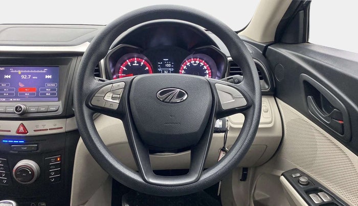 2019 Mahindra XUV300 W6 1.2 PETROL, Petrol, Manual, 23,173 km, Steering Wheel Close Up