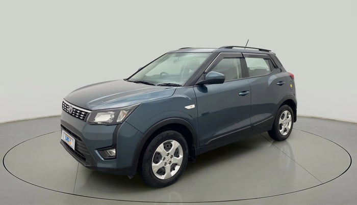 2019 Mahindra XUV300 W6 1.2 PETROL, Petrol, Manual, 23,173 km, Left Front Diagonal