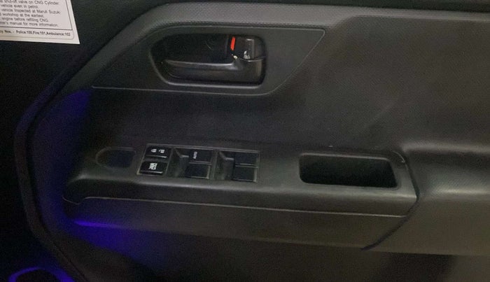 2021 Maruti New Wagon-R LXI CNG (O) 1.0, CNG, Manual, 50,602 km, Right front window switch / handle - Power window makes minor noise