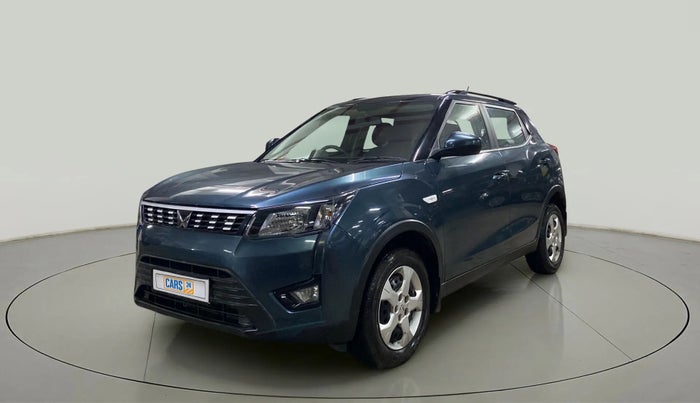 2022 Mahindra XUV300 W6 1.5 DIESEL AMT, Diesel, Automatic, 12,187 km, Left Front Diagonal