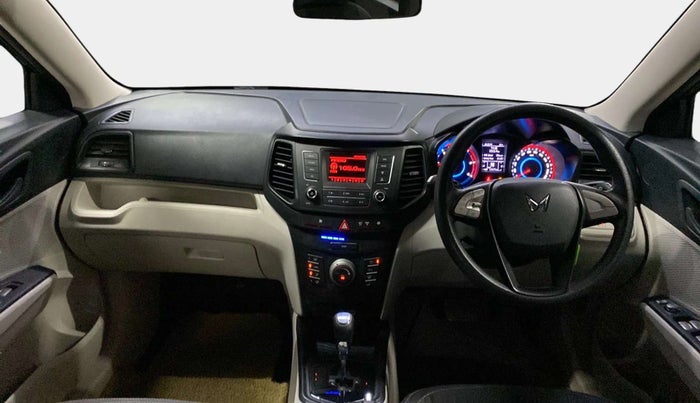 2022 Mahindra XUV300 W6 1.5 DIESEL AMT, Diesel, Automatic, 12,187 km, Dashboard