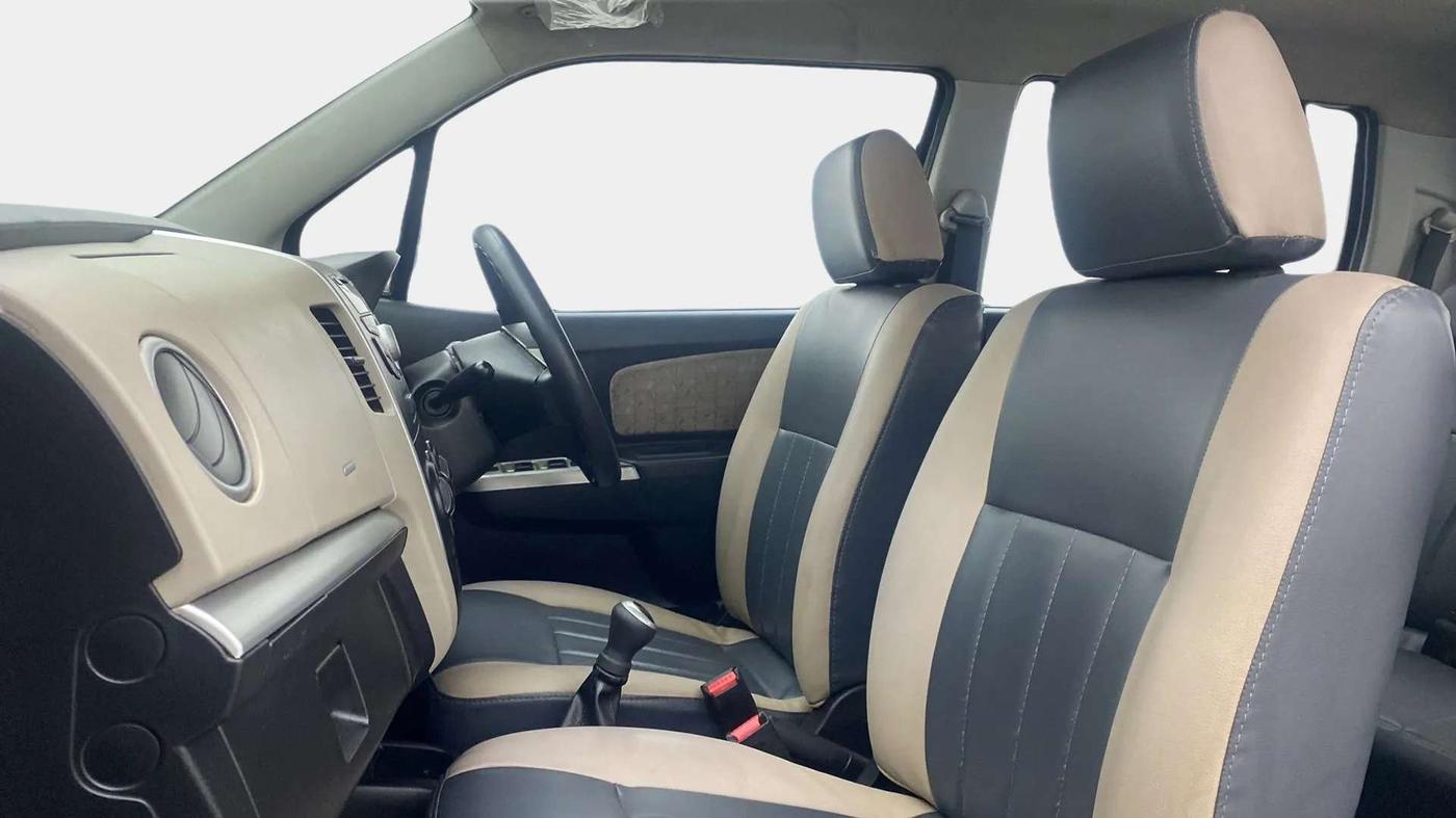 2016 Maruti Wagon R 1.0 VXI, Petrol, Manual, 71,410 km, Right Side Front Door Cabin