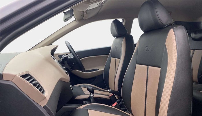 2017 Hyundai Elite i20 ASTA 1.2 (O), Petrol, Manual, 61,471 km, Right Side Front Door Cabin