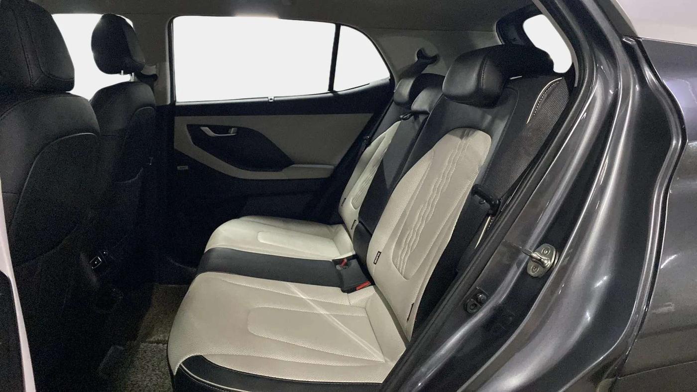 2020 Hyundai Creta SX (O) IVT 1.5 PETROL, Petrol, Automatic, 29,219 km, Right Side Rear Door Cabin