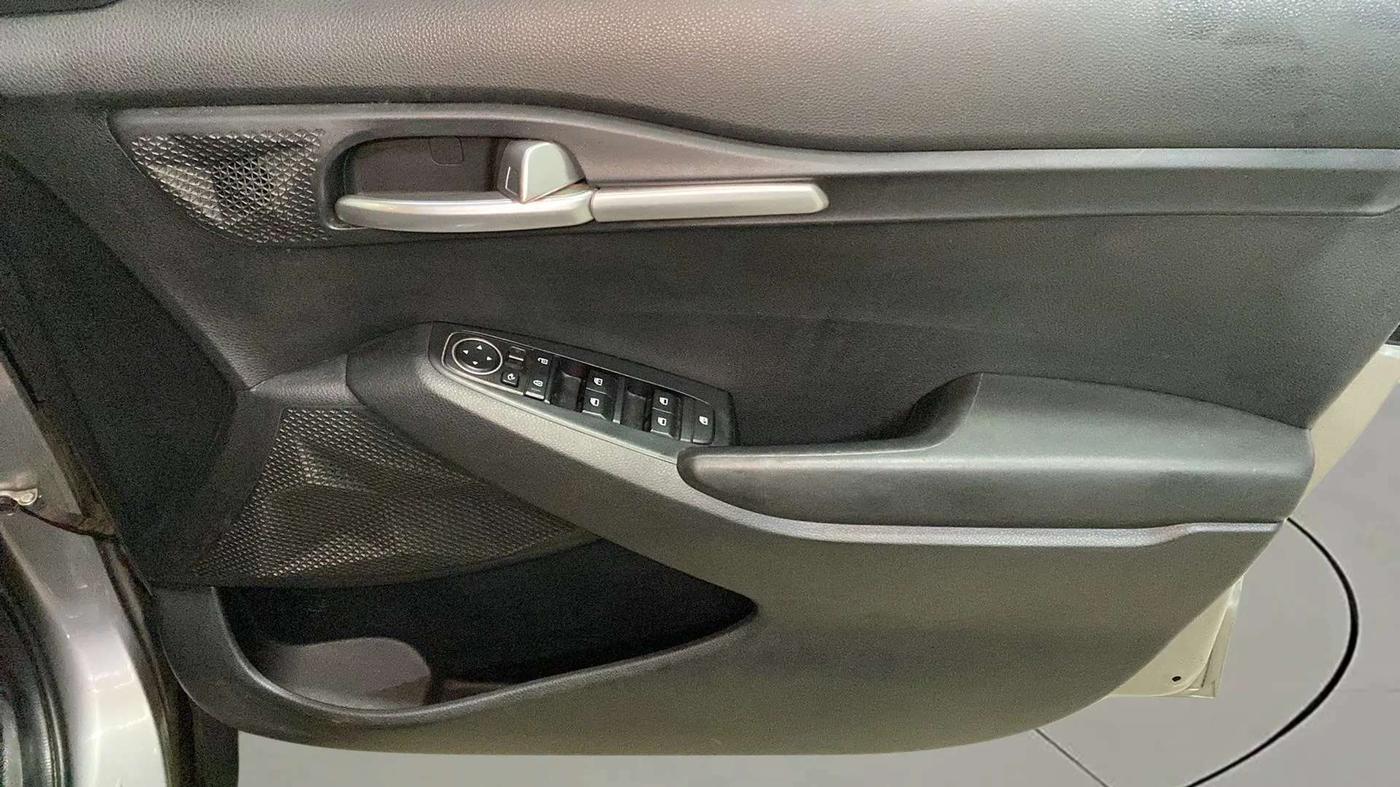 2020 KIA SELTOS HTK PLUS 1.5, Petrol, Manual, 50,512 km, Driver Side Door Panels Control