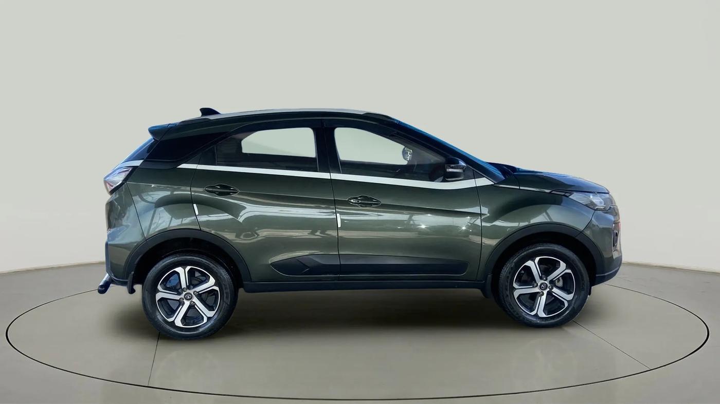2021 Tata NEXON XZA PLUS DIESEL, Diesel, Automatic, 57,573 km, Right Side View
