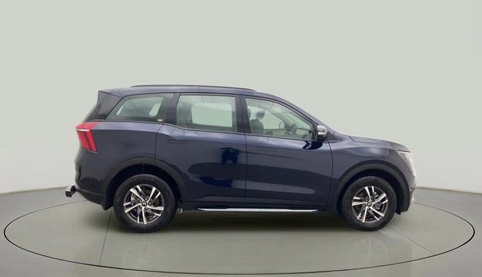 2023 Mahindra XUV700 AX 5 D AT 7 STR, Diesel, Automatic, 282 km, Right Side View