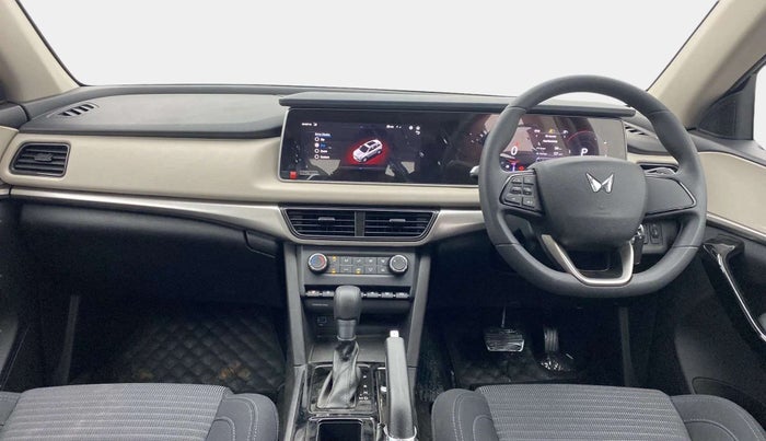 2023 Mahindra XUV700 AX 5 D AT 7 STR, Diesel, Automatic, 282 km, Dashboard