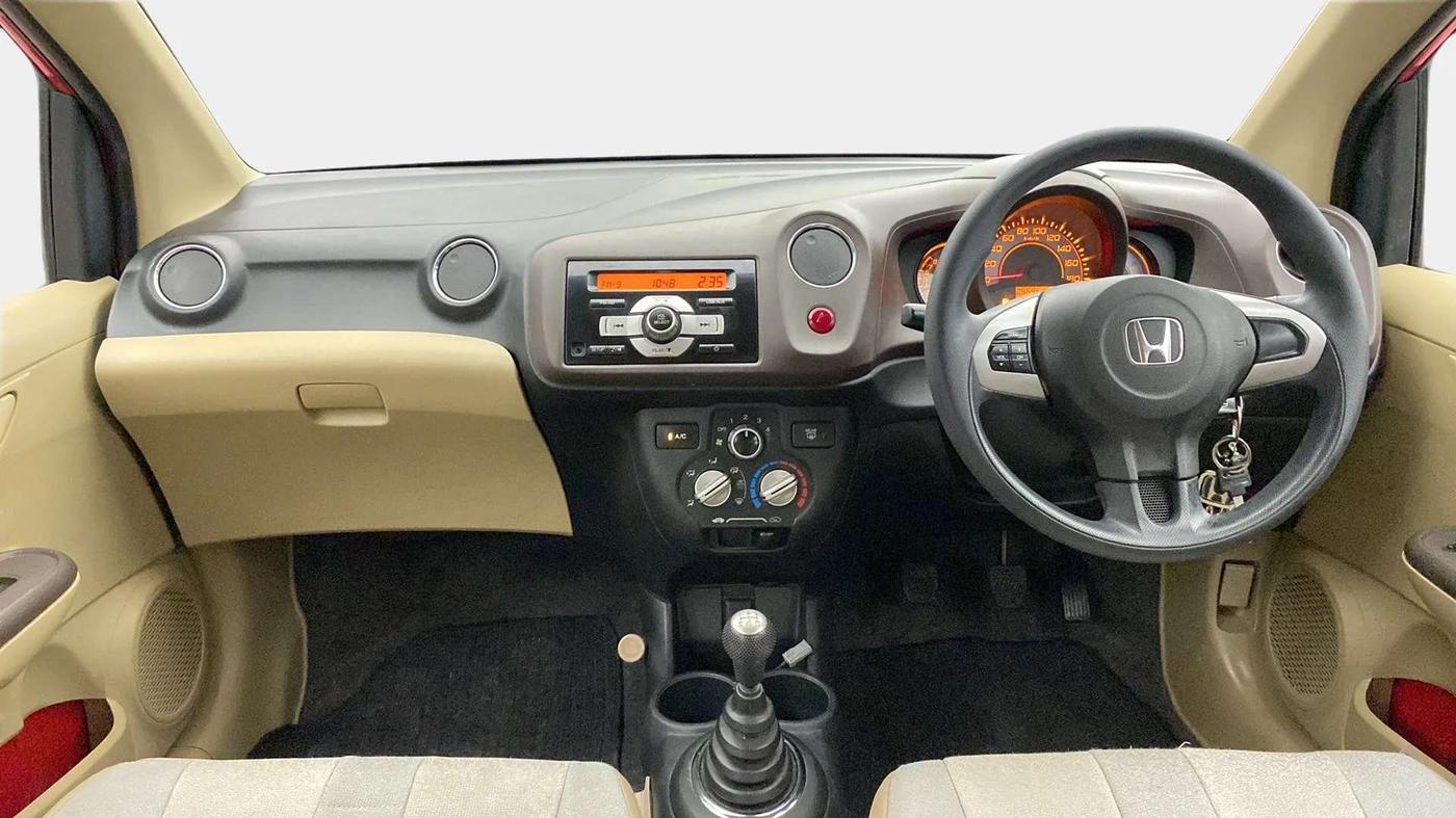 2013 Honda Brio S MT, Petrol, Manual, 56,946 km, Dashboard