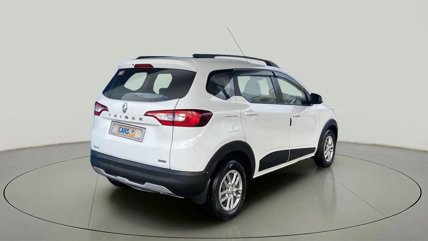 2021 Renault TRIBER RXT, Petrol, Manual, 44,302 km, Right Back Diagonal