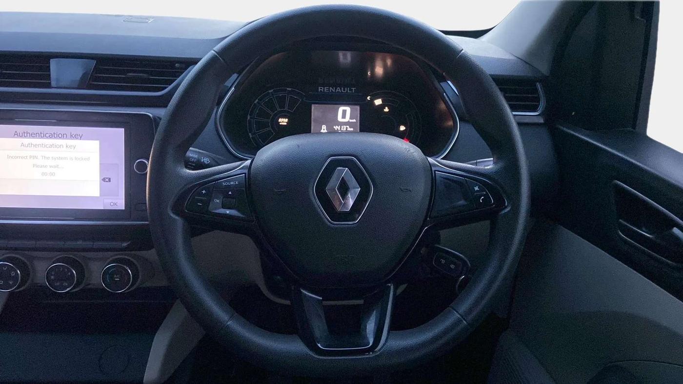 2021 Renault TRIBER RXT, Petrol, Manual, 44,302 km, Steering Wheel Close Up