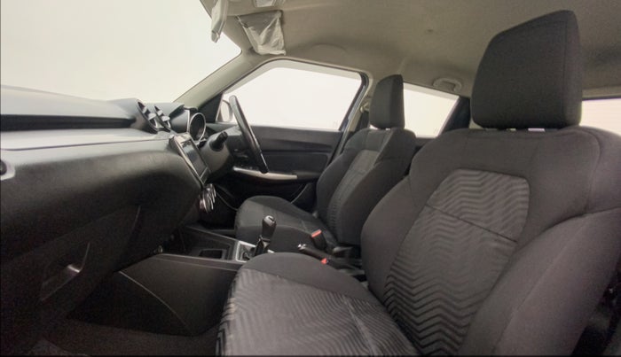 2018 Maruti Swift ZDI PLUS, Diesel, Manual, 69,942 km, Right Side Front Door Cabin