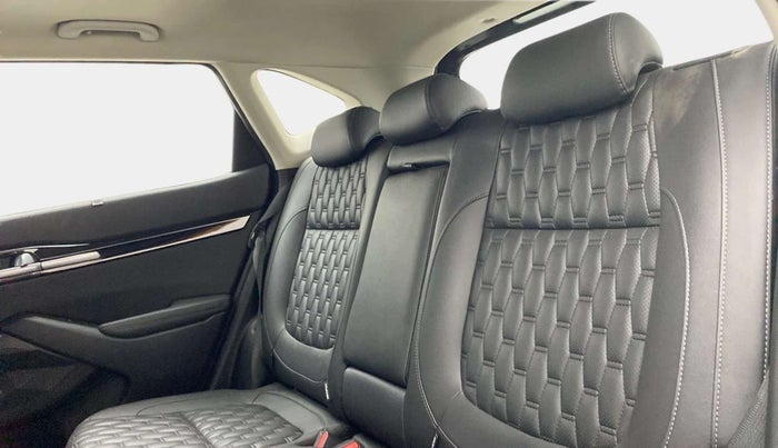 2021 KIA SELTOS HTX ANNIVERSARY EDITION 1.5 DIESEL, Diesel, Manual, 36,668 km, Right Side Rear Door Cabin