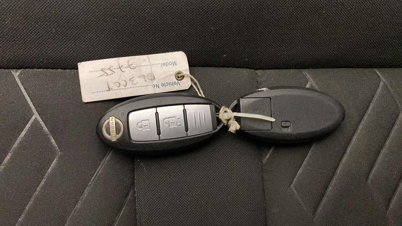 2021 Nissan MAGNITE XV PREMIUM, Petrol, Manual, 68,732 km, Key Close Up