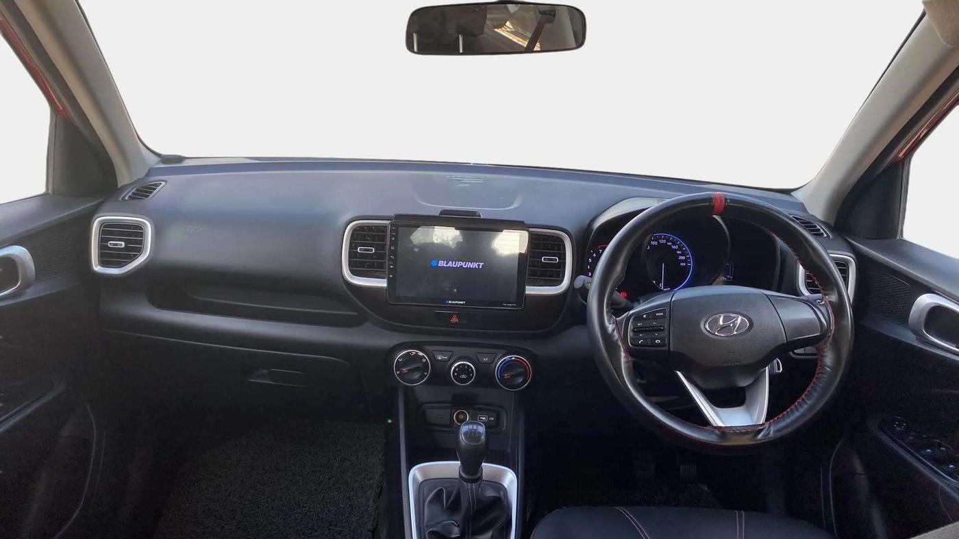 2021 Hyundai VENUE S 1.2, Petrol, Manual, 19,898 km, Dashboard