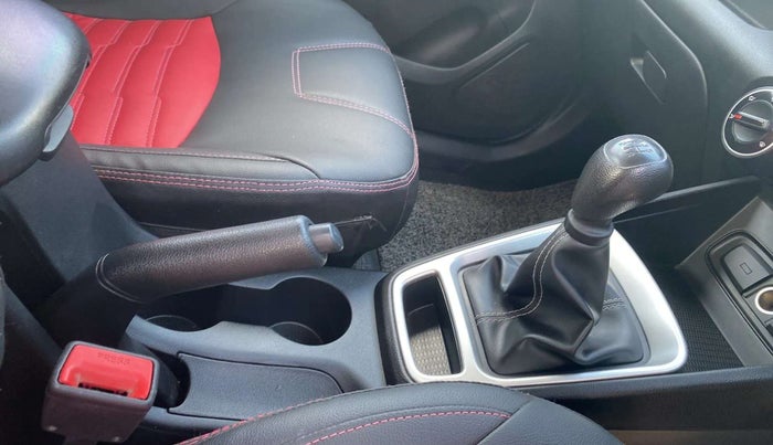 2021 Hyundai VENUE S 1.2, Petrol, Manual, 19,898 km, Gear Lever