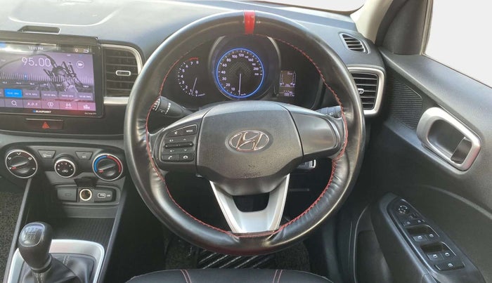 2021 Hyundai VENUE S 1.2, Petrol, Manual, 19,898 km, Steering Wheel Close Up
