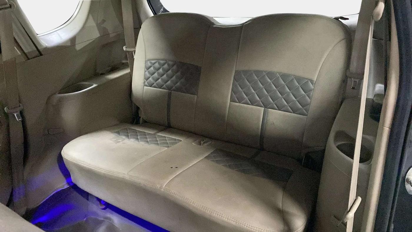 2016 Maruti Ertiga VXI CNG, CNG, Manual, 48,640 km, Third Seat Row ( optional )