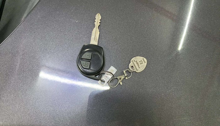 2016 Maruti Ertiga VXI CNG, CNG, Manual, 48,640 km, Key Close Up