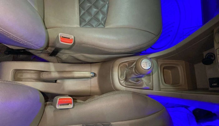 2016 Maruti Ertiga VXI CNG, CNG, Manual, 48,640 km, Gear Lever