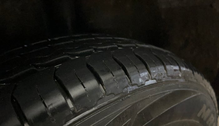 2017 Ford Ecosport AMBIENTE 1.5L PETROL, Petrol, Manual, 64,445 km, Left Rear Tyre Tread