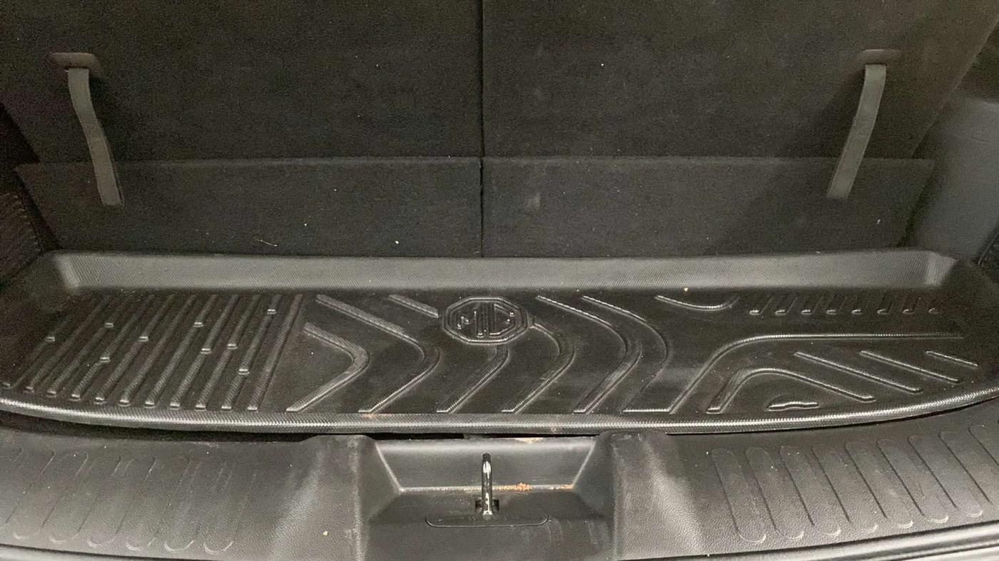2020 MG HECTOR PLUS SHARP 1.5 PETROL TURBO HYBRID MT 6-STR, Petrol, Manual, 69,937 km, Boot Inside