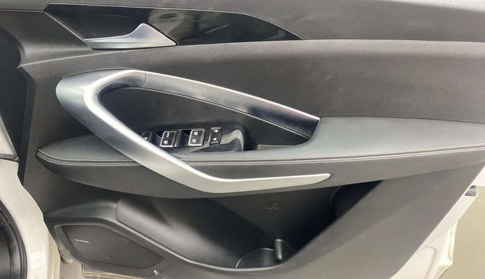 2019 MG HECTOR SHARP 1.5 DCT PETROL, Petrol, Automatic, 34,726 km, Driver Side Door Panels Control