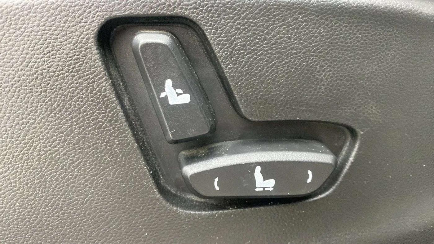 2019 MG HECTOR SHARP 1.5 DCT PETROL, Petrol, Automatic, 34,726 km, Driver Side Adjustment Panel