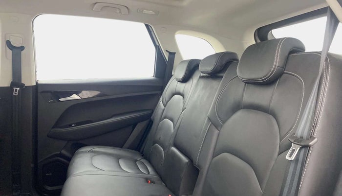 2019 MG HECTOR SHARP 1.5 DCT PETROL, Petrol, Automatic, 34,726 km, Right Side Rear Door Cabin