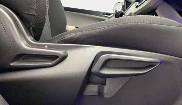 2020 Tata NEXON XZ PLUS PETROL, Petrol, Manual, 70,257 km, Driver Side Adjustment Panel